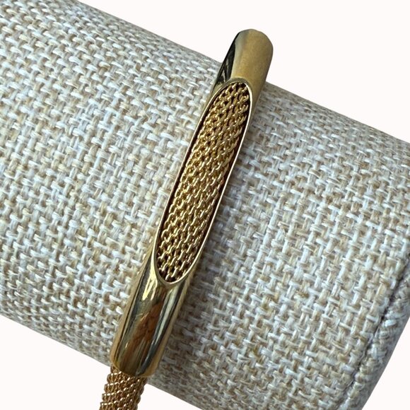 Vintage Avon Gold Tone Mesh Bracelet Size 6 Elegant Design - Picture 1 of 10